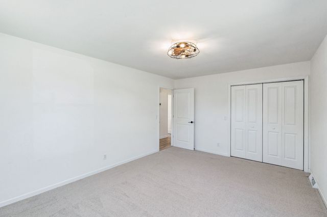 114 Hankins Dr, Lebanon, TN 37087