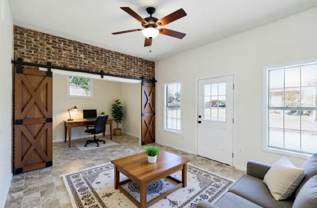 114 Hankins Dr, Lebanon, TN 37087