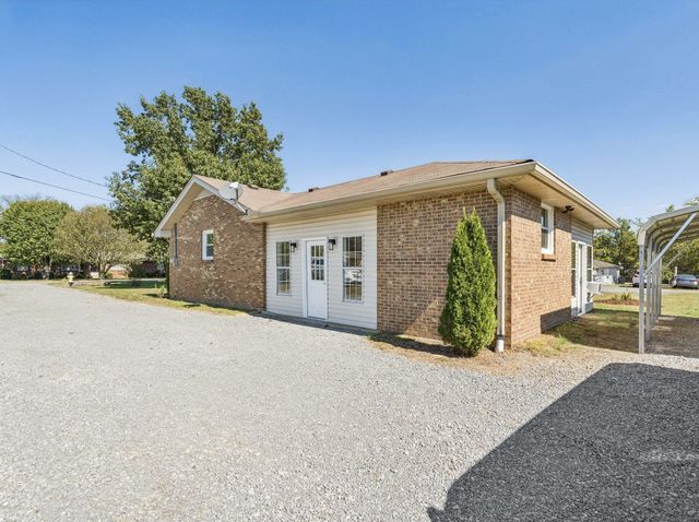 114 Hankins Dr, Lebanon, TN 37087