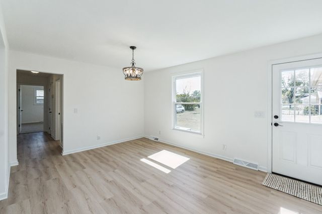 114 Hankins Dr, Lebanon, TN 37087