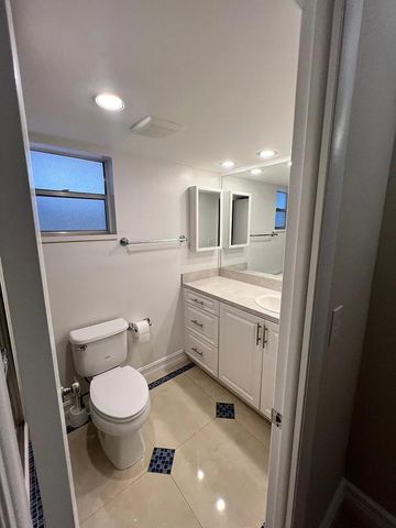 403 NW 68th Ave 202, Plantation, FL 33317