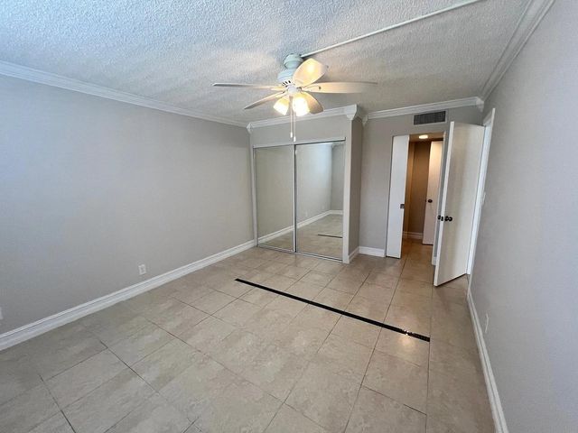 403 NW 68th Ave 202, Plantation, FL 33317