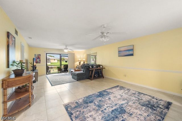 816 SW 48th TER 102, Cape Coral, FL 33914