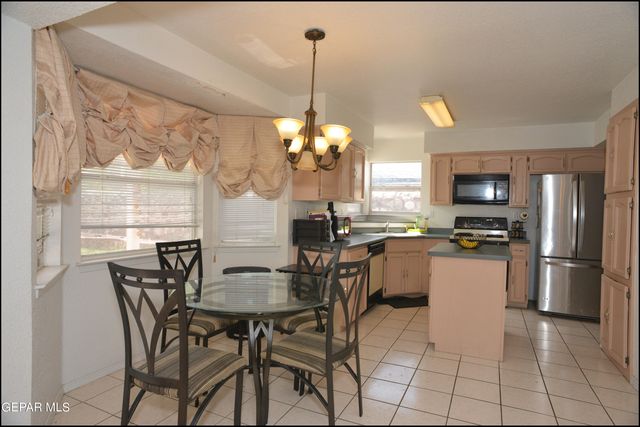 7528 LUZ DE LUMBRE Avenue, El Paso, TX 79912