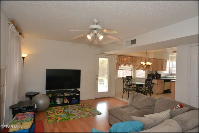 7528 LUZ DE LUMBRE Avenue, El Paso, TX 79912