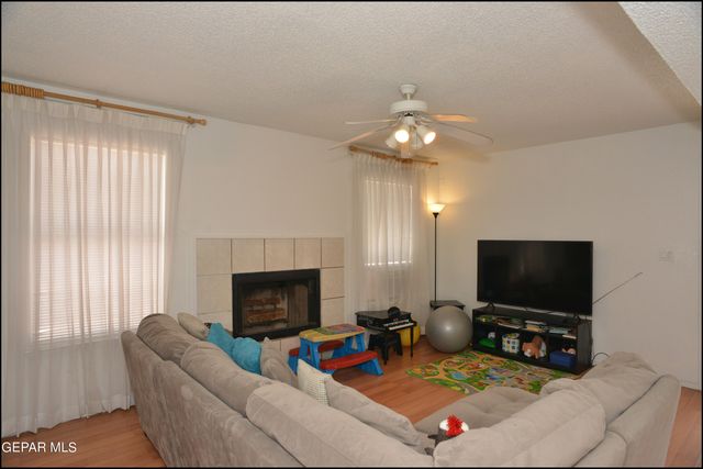 7528 LUZ DE LUMBRE Avenue, El Paso, TX 79912