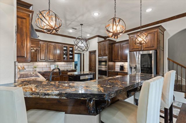 100 Alexis Drive, Longview, TX 75605