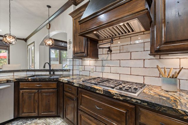 100 Alexis Drive, Longview, TX 75605