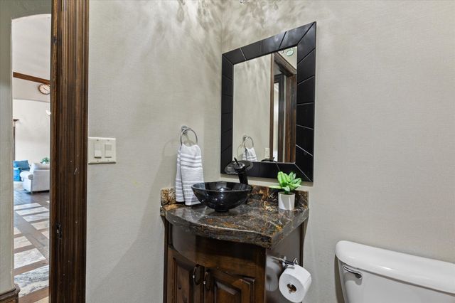 100 Alexis Drive, Longview, TX 75605