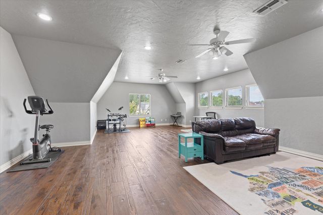 100 Alexis Drive, Longview, TX 75605