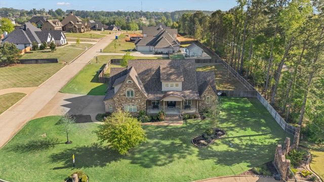 100 Alexis Drive, Longview, TX 75605