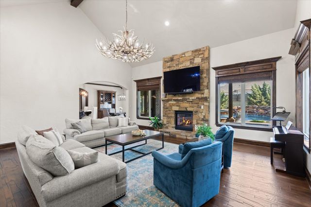 100 Alexis Drive, Longview, TX 75605