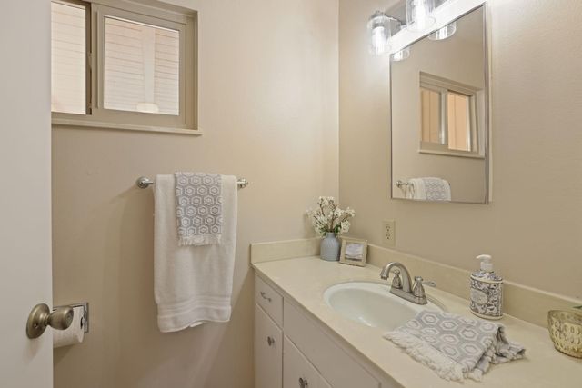 9335 Trenton Way, Stockton, CA 95212