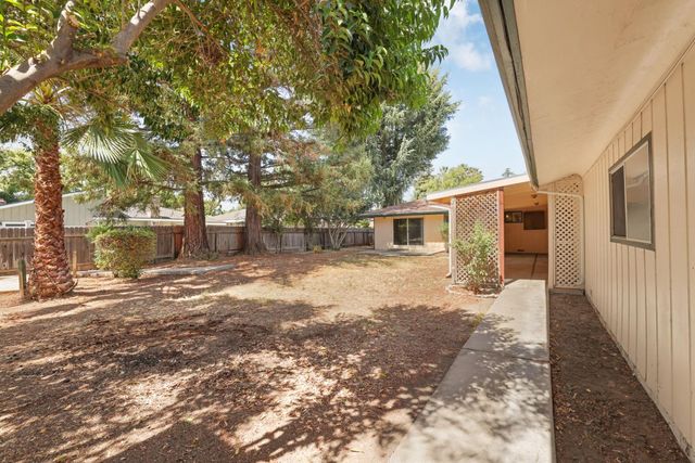 9335 Trenton Way, Stockton, CA 95212
