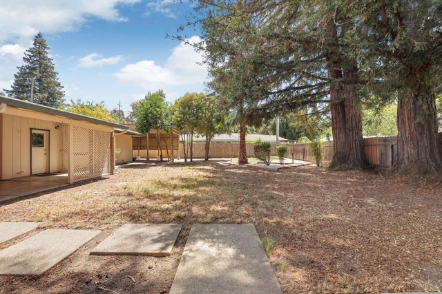 9335 Trenton Way, Stockton, CA 95212