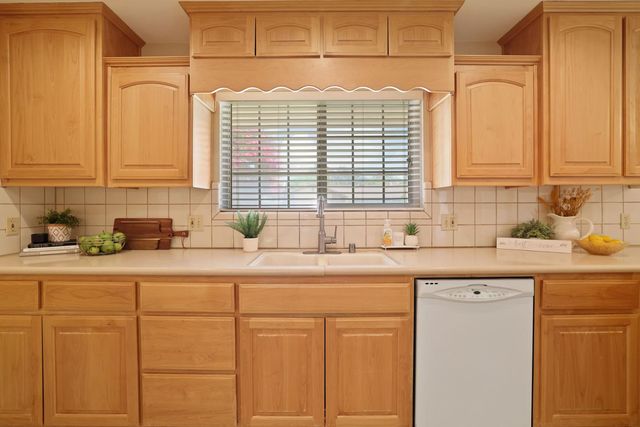 9335 Trenton Way, Stockton, CA 95212
