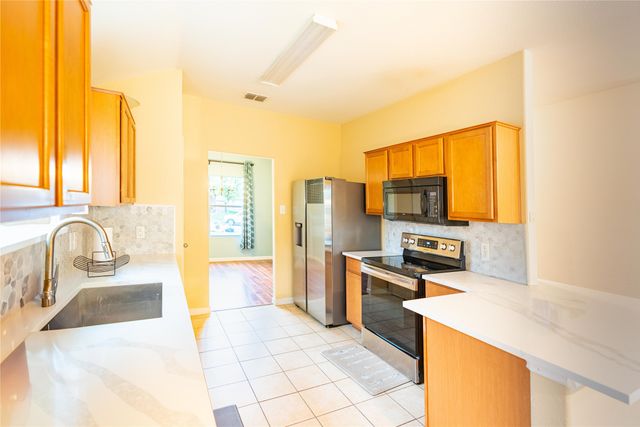 1906 Castaway Drive, Dallas, TX 75051