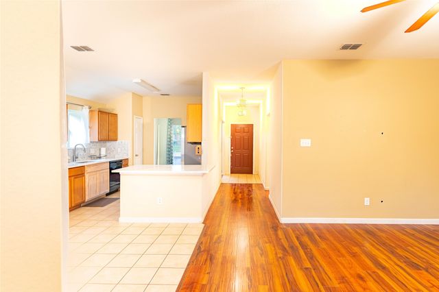 1906 Castaway Drive, Dallas, TX 75051