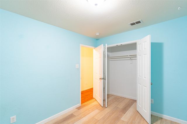 1906 Castaway Drive, Dallas, TX 75051