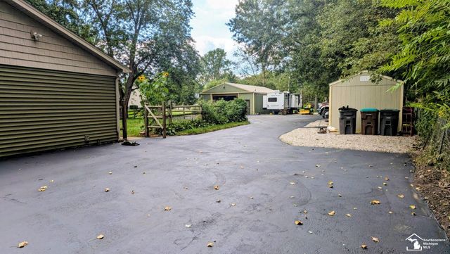 10315 Secor Road, Temperance, MI 48182