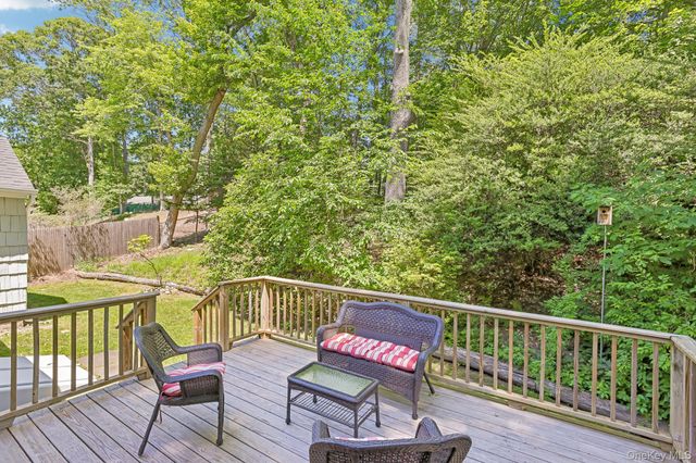 67 Quaker Path, Stony Brook, NY 11790
