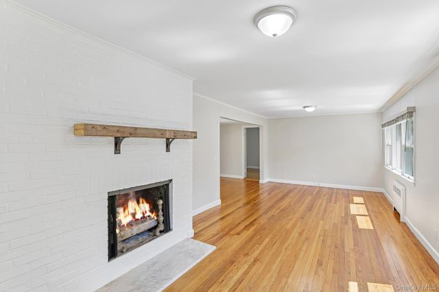67 Quaker Path, Stony Brook, NY 11790