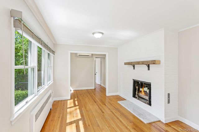 67 Quaker Path, Stony Brook, NY 11790