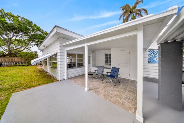 806 S 7th Street, Fort Pierce, FL 34950