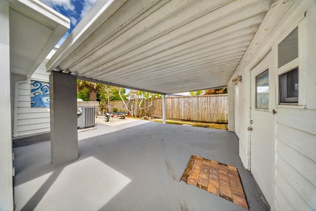 806 S 7th Street, Fort Pierce, FL 34950