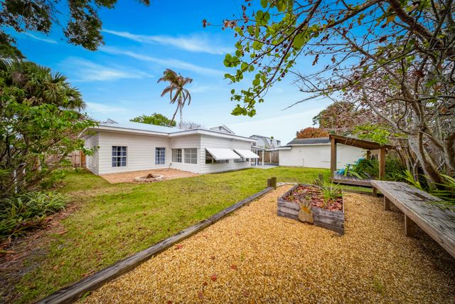 806 S 7th Street, Fort Pierce, FL 34950
