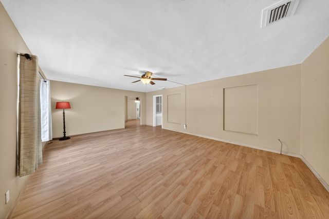 806 S 7th Street, Fort Pierce, FL 34950
