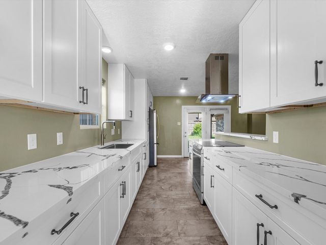 4318 Ponca Street, Pasadena, TX 77504