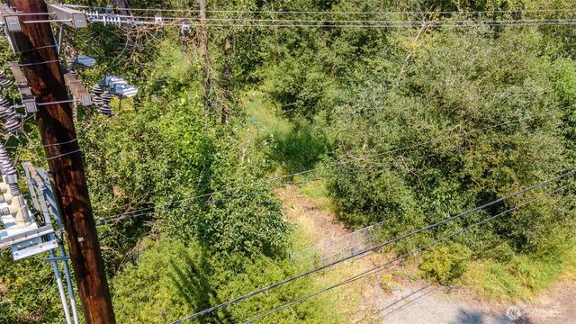 8307 E 144th Street, Puyallup, WA 98375