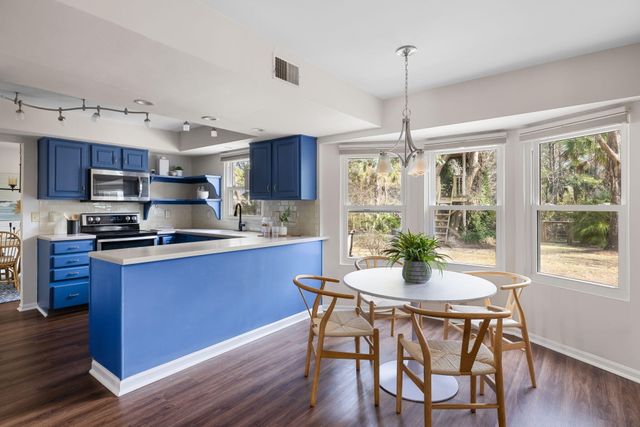 1490 Diamond Boulevard, Mount Pleasant, SC 29466