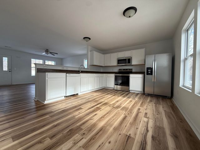 3155 Edling Drive, Kalamazoo, MI 49004