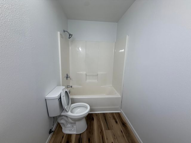 3155 Edling Drive, Kalamazoo, MI 49004