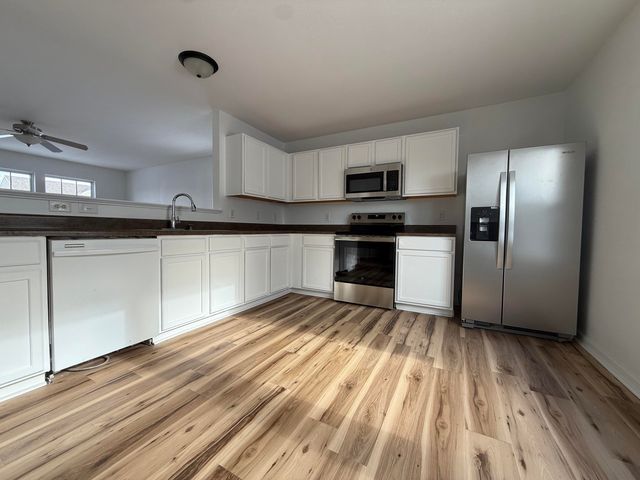 3155 Edling Drive, Kalamazoo, MI 49004