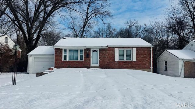 220 S Marguerite Avenue, St Louis, MO 63135