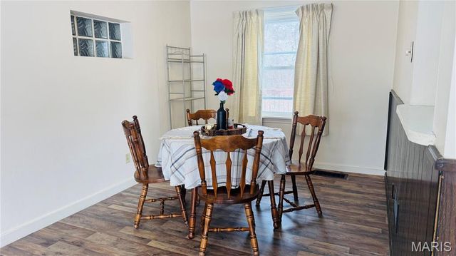 220 S Marguerite Avenue, St Louis, MO 63135