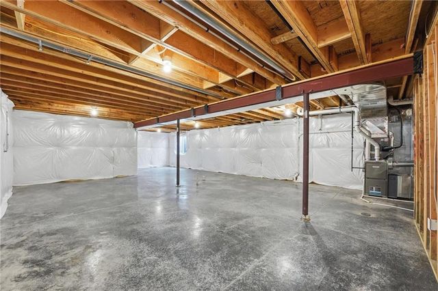 1312 SE Windbreak Drive, Lee's Summit, MO 64081