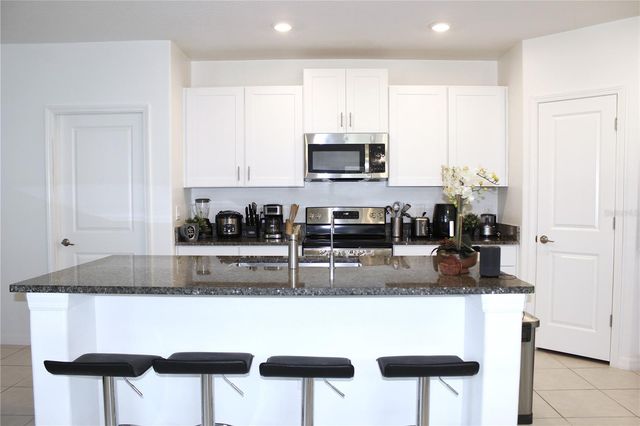 2058 STELLAR BRILLIANCE WAY, Lutz, FL 33558