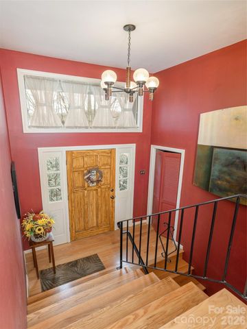 227 Sky Lake Drive, Hendersonville, NC 28739