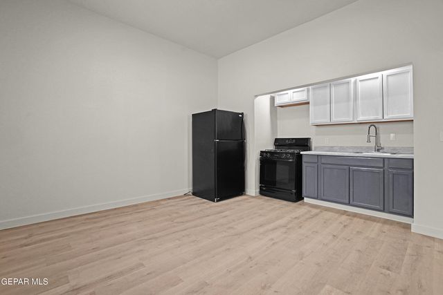 511 E Nevada Avenue A-E, El Paso, TX 79902