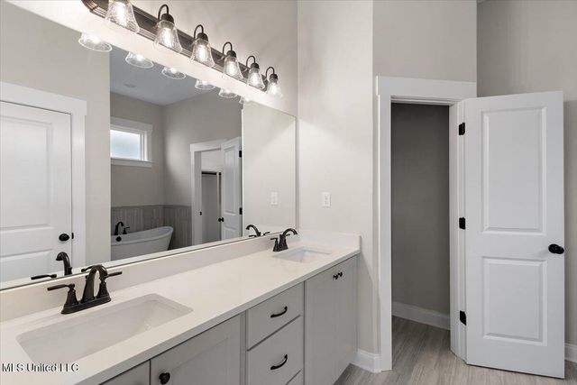 538 Bolivar Drive, Nesbit, MS 38651