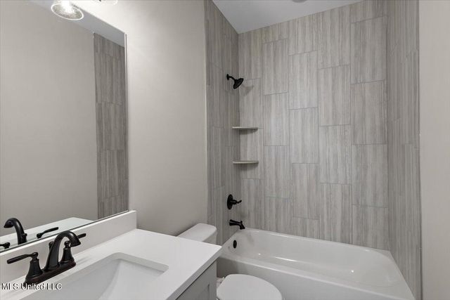 538 Bolivar Drive, Nesbit, MS 38651