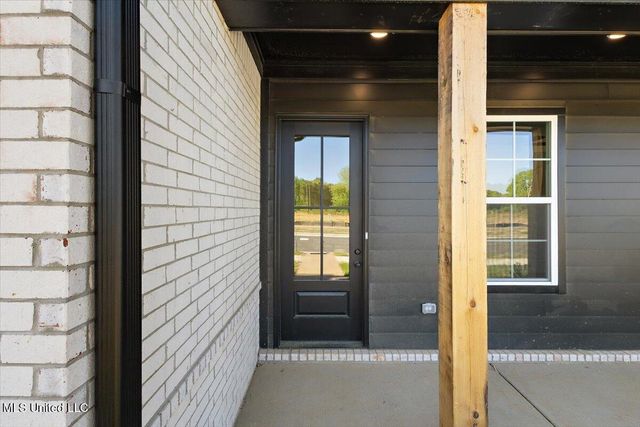 538 Bolivar Drive, Nesbit, MS 38651