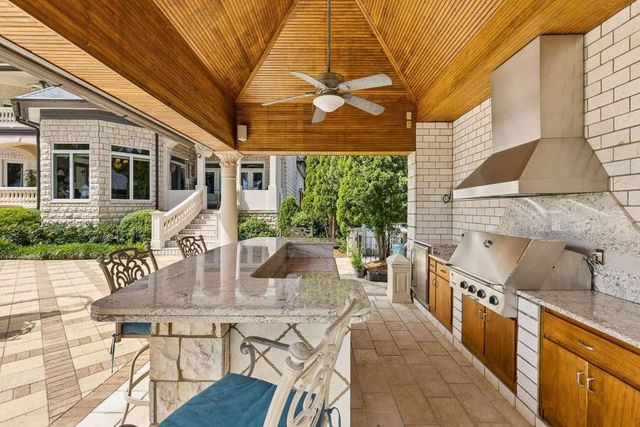 140 Carnoustie Way, Fayetteville, GA 30215