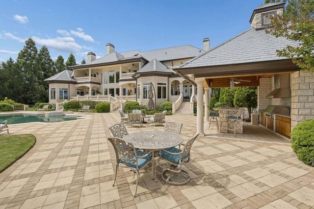140 Carnoustie Way, Fayetteville, GA 30215