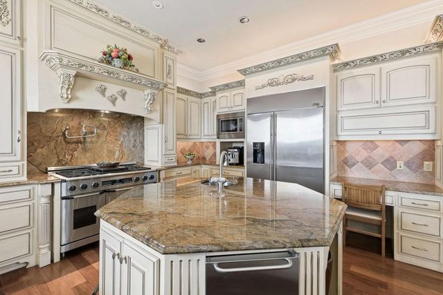 140 Carnoustie Way, Fayetteville, GA 30215