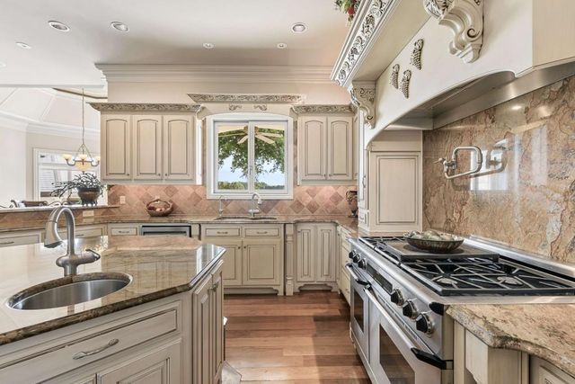140 Carnoustie Way, Fayetteville, GA 30215